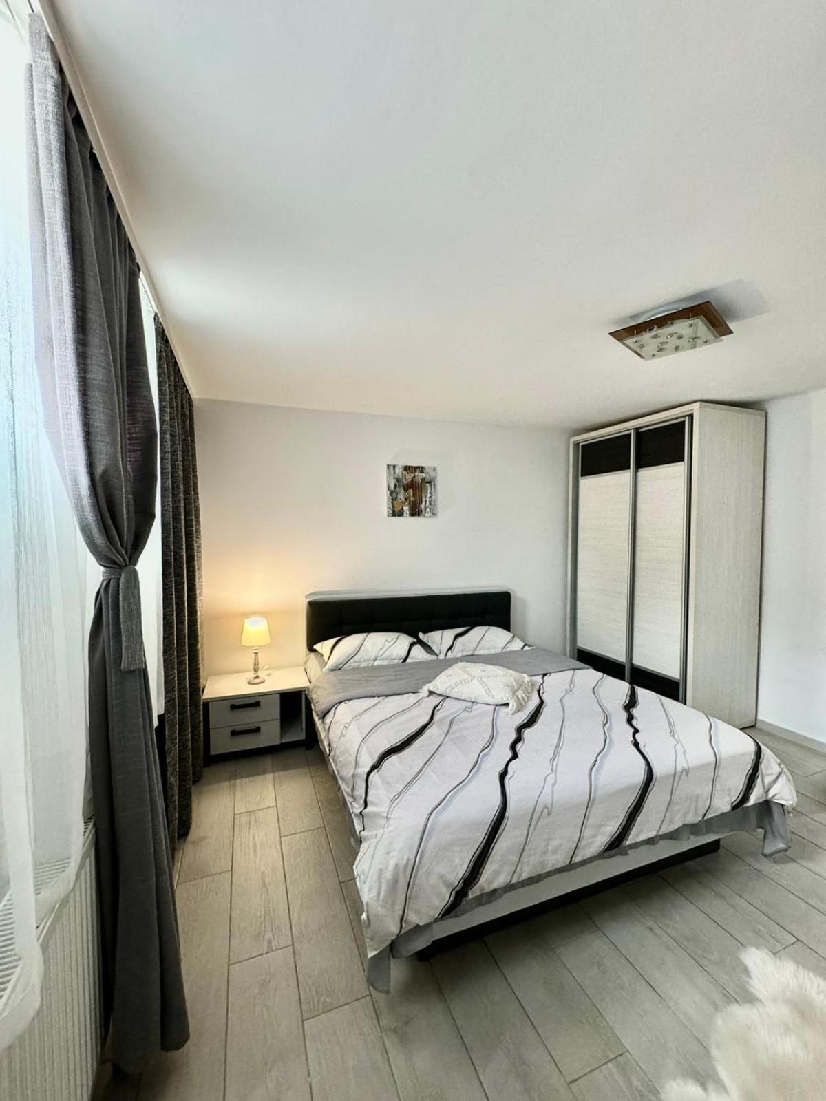 Apartamento La Relax Braşov Exterior foto